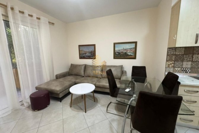 Tirane, jepet me qera apartament 2+1+Ballkon Kati 6, 80 m² 550 € (– Selite prane rrethrrotullimit, Kompleksi Nova)
