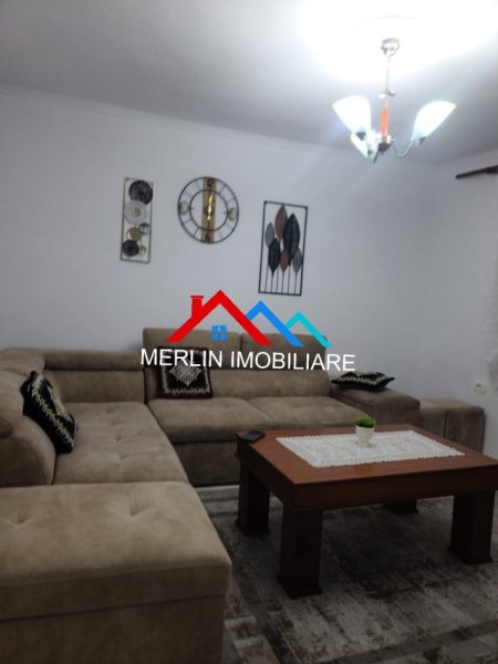jepet apartament 2+1 me qera,kati i 1,100M2, 600 EURO,RRUGA E DURRESIT