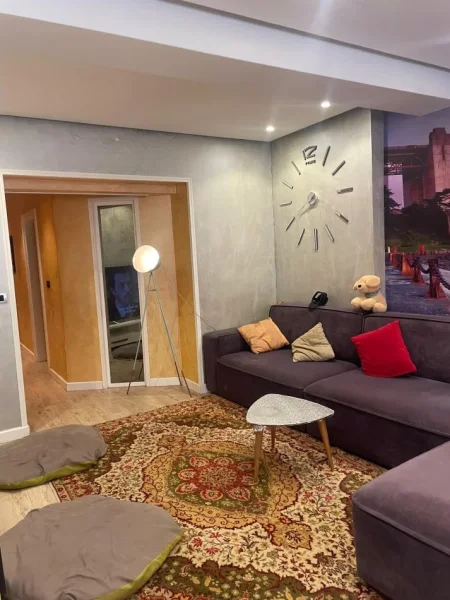 Tirane, jepet me qera apartament 3+1+Ballkon Kati 2, 135 m² 800 € (VASIL SHANTO)