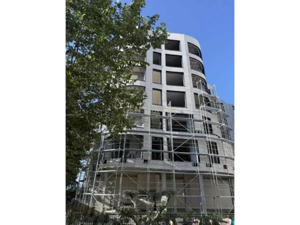 Tirane, shitet apartament 2+1+Aneks+Ballkon Kati 1, 110 m² 265.000 € (Liqeni i Thate)