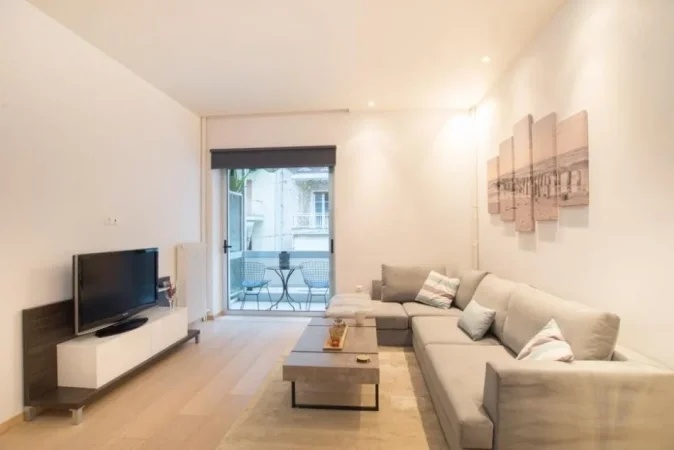 Tirane, shes apartament 1+1+Ballkon Kati 4, 60 m² 176.000 € (kompleksi delijorgji)