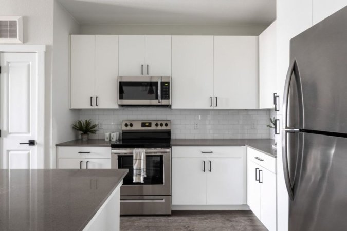 Tirane, shes apartament 1+1+Ballkon Kati 4, 60 m² 176.000 € (kompleksi delijorgji)