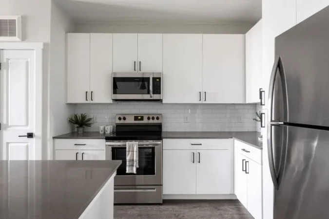 Tirane, shes apartament 1+1+Ballkon Kati 4, 60 m² 176.000 € (kompleksi delijorgji)