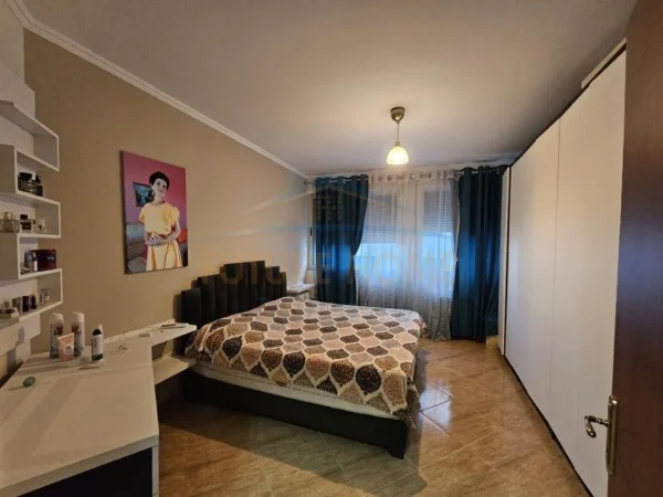 Tirane, shitet apartament 2+1 Kati 3, 103 m² 129.000 € 