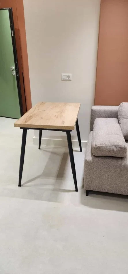 Tirane, jepet me qera apartament 1+1+Ballkon Kati 2, 55 m² 1.100 € (shkolla e kuqe)