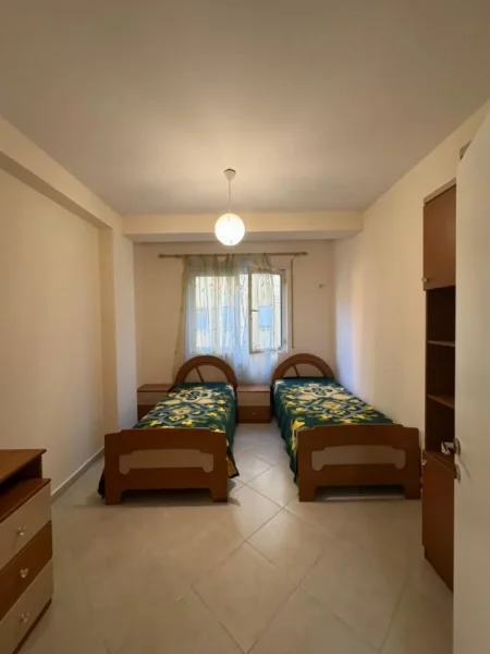 Tirane, jepet me qera apartament 2+1+Ballkon Kati 2, 80 m² 550 € (KODRA E DIELLIT)