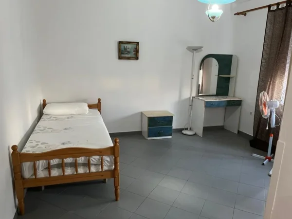 Tirane, jepet me qera apartament 2+1 Kati 5, 100 m² 450 € (Rruga e Durrësit)