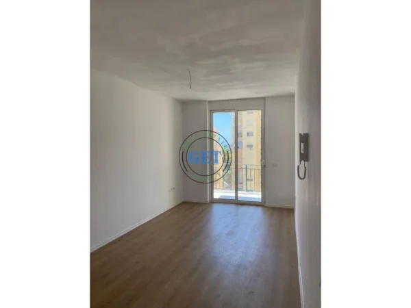 Durres, shitet apartament 2+1+Ballkon Kati 6, 74 m² 119.000 € 