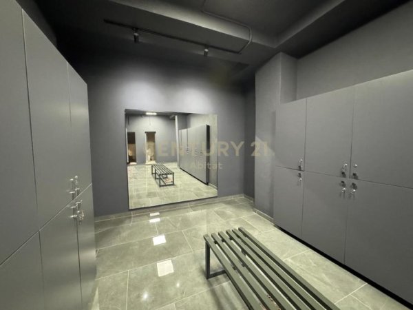 Tirane, shitet ambjent biznesi , 357 m² 537.000 € (Liqeni i Thate)
