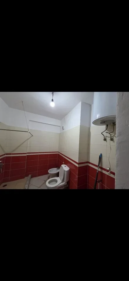 Tirane, shitet apartament 1+1+Ballkon Kati 4, 83 m² 98.000 € (Teodor Keko Astir)