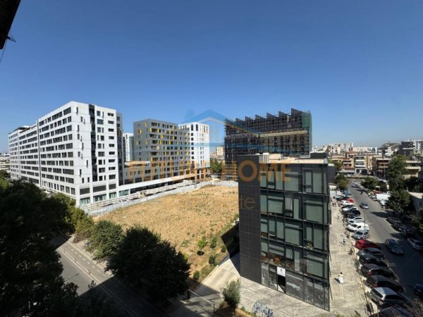 Investim Ideal: 2 Apartamente + 1 Studio, Rr. Kavajës 360.000 €