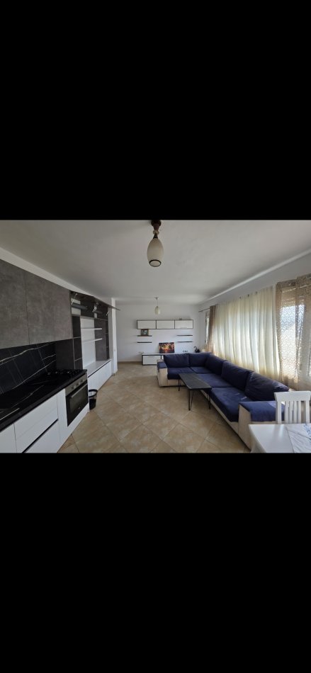 Tirane, jepet me qera apartament 2+1+Ballkon Kati 4, 100 m² 470 € (Rruga 5 Maji)
