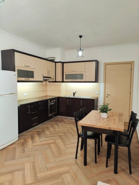 Tirane, jepet me qera apartament 1+1 Kati 5, 420 € (Rruga Teodor Keko, Astir. Te Ozone electronics)