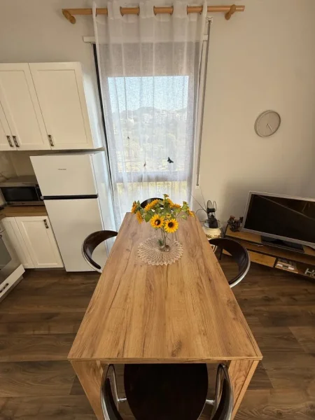 Tirane, jepet me qera apartament 1+1+Aneks+Ballkon Kati 8, 80 m² 600 € (Parku Olimpik)