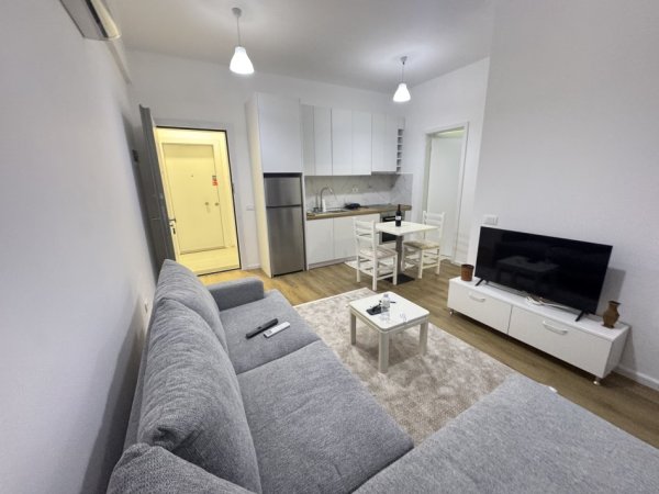 Tirane, jepet me qera apartament 1+1 Kati 2, 55 m² 420 € (Fuat toptani)