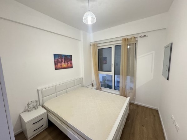 Tirane, jepet me qera apartament 1+1 Kati 2, 55 m² 420 € (Fuat toptani)