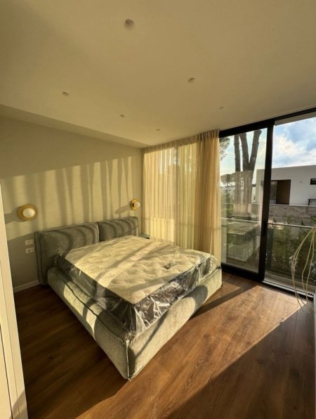 Durres, shitet Vile 2 Katshe Kati 2, 176 m² 840.000 € (gjiri i lalzit)