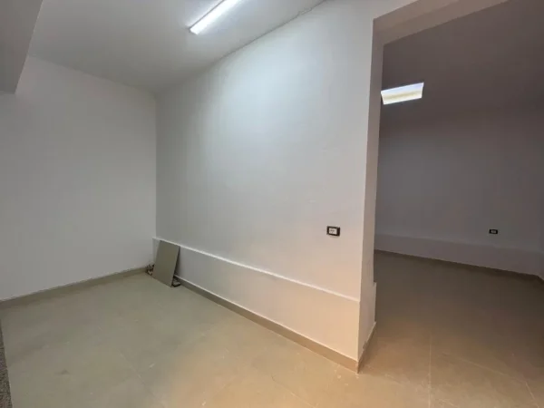 Tirane, shitet ambjent biznesi Kati 0, 72 m² 273.600 € (Rruga e dibres)