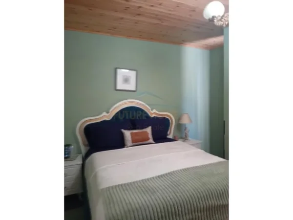 Tirane, shitet apartament 2 Katshe , 196 m² (Rruga Jorgo Plaku , Tiranë)