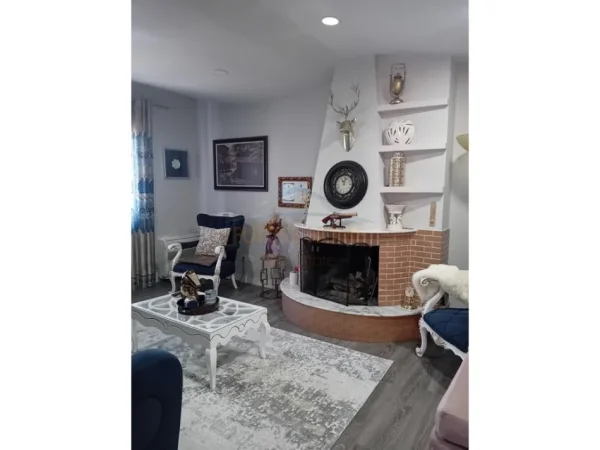 Tirane, shitet apartament 2 Katshe , 196 m² (Rruga Jorgo Plaku , Tiranë)