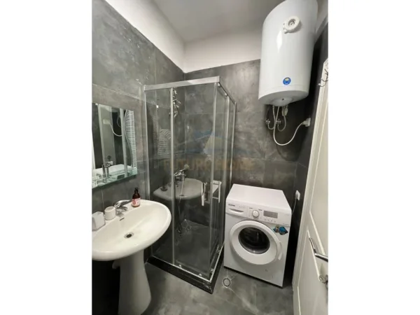 Tirane, shitet apartament 1+1 Kati 7, 39 m² 93.000 € 