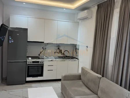 Tirane,jepet me qera apartament 1+1 Kati 1,