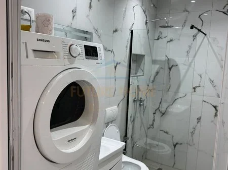 Tirane,jepet me qera apartament 1+1 Kati 1,