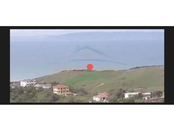 Durres, shitet toke , 10.000 m² 900.000 € (Kepi i Rodonit, Durres)