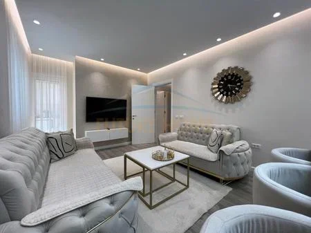 Tirane, shitet apartament 1+1 Kati 8, 65 m² 12.300.000 € 