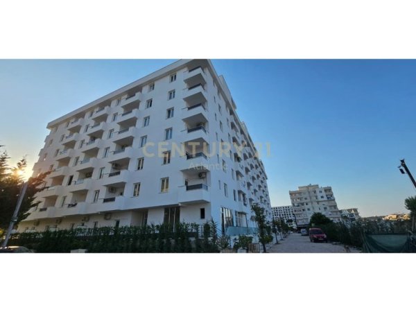 Durres, shitet apartament 1+1 Kati 3, 57 m² 79.324 € (Shitje në Golem prane hotel Flower , Durrës)