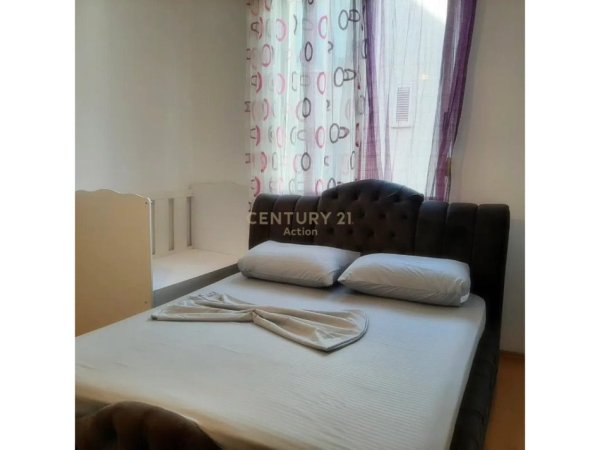 Tirane, jepet me qera apartament 2+1 Kati 2, 88 m² 600 € (Kopshti Zoologjik)