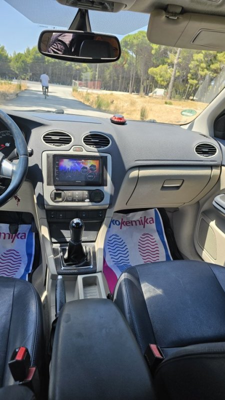 Vlore, shes makine Ford fokus 2006 Nafte, e zeze manuale Klima 250.000 km 3.300 €