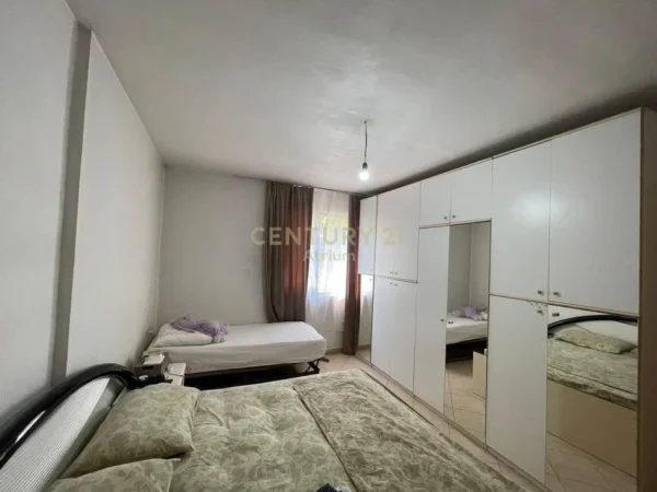 Tirane, jepet me qera apartament 2+1+Aneks+Ballkon Kati 2, 100 m² 600 € (Prane Sophie)