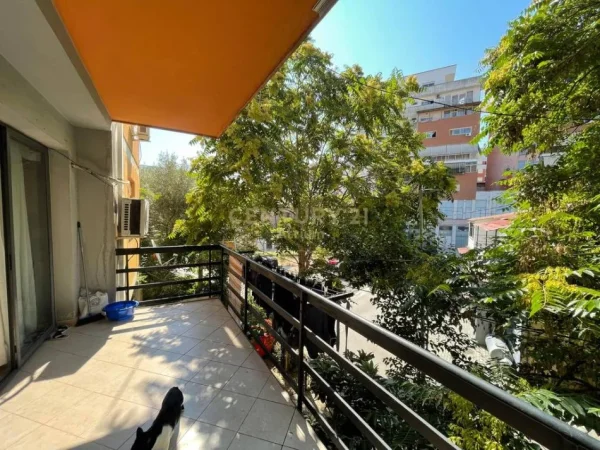 Tirane, jepet me qera apartament 2+1+Aneks+Ballkon Kati 2, 100 m² 600 € (Prane Sophie)