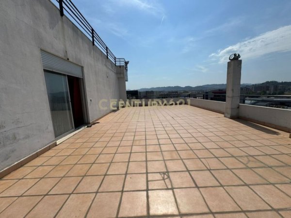jap me qera apartament 2+1 Kati 8, 122 m² 450 € (Casa Italia)