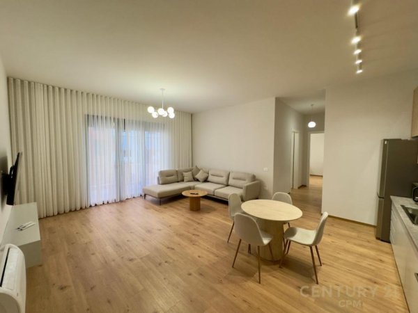 Tirane, jepet me qera apartament 2+1+Aneks+Ballkon Kati 5, 119 m² 1.300 € (Kompleksi Delijorgji)