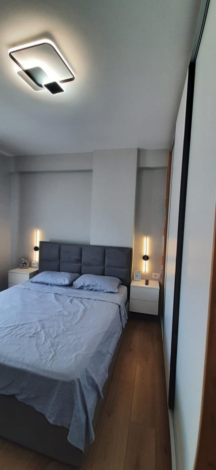 TIRANE, SHITET APARTAMENT 2+1+BALLKON, KATI 6, 82 m² 100.000 € (APARTAMENT NE SHITJE NE KAMEZ , BULEVARDI DO NALD TRUMP ,PALLATI KU NDODHET BIG MARKET, TEK RRETHI I ULLIRIT.)