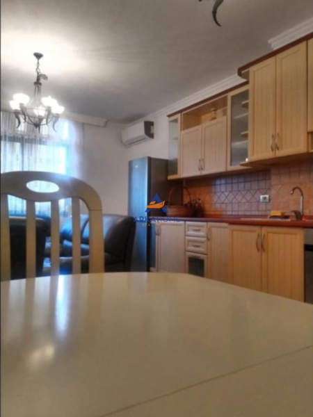 Tirane, jepet me qera apartament 2+1+Ballkon Kati 8, 78 m² 750 € (QENDER, RRUGA SULEJMAN PASHA)