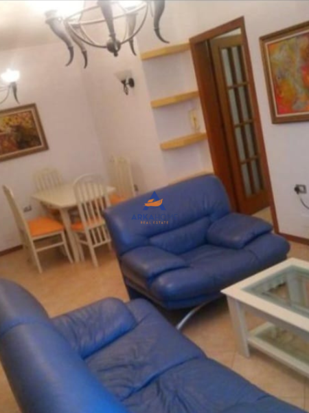 Tirane, jepet me qera apartament 2+1+Ballkon Kati 8, 78 m² 750 € (QENDER, RRUGA SULEJMAN PASHA)
