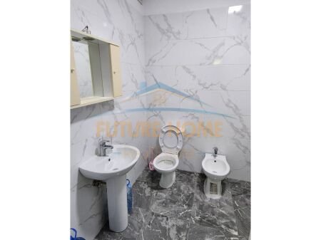 Tirane, jepet me qera apartament 1+1 Kati 1, 85 m² 350 € 