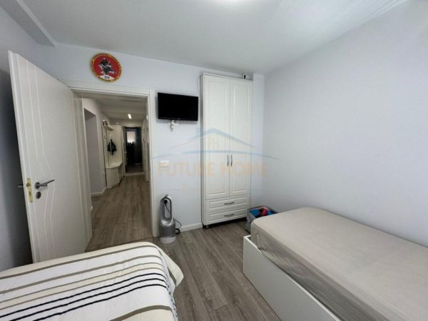 Tirane, jepet me qera apartament 2+1 Kati 3, 91 m² 1.100 € 