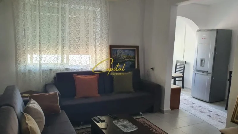 Tirane, jepet me qera apartament 1+1 Kati 3, 65 m² 500 € (RRUGA BARDHYL)