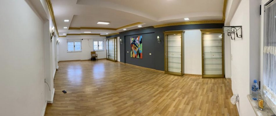 Tirane, shitet ambjent biznesi Kati 0, 122 m² 610.000 € (Ded Gjo Luli)