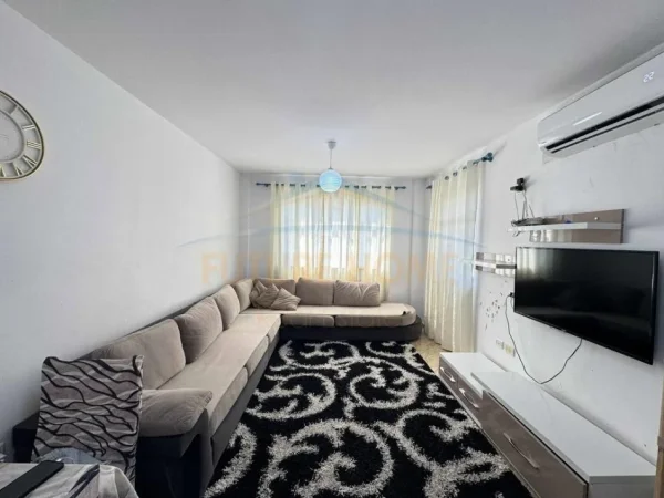 Tirane, shitet apartament 2+1 Kati 3, 84 m² 99.000 € 