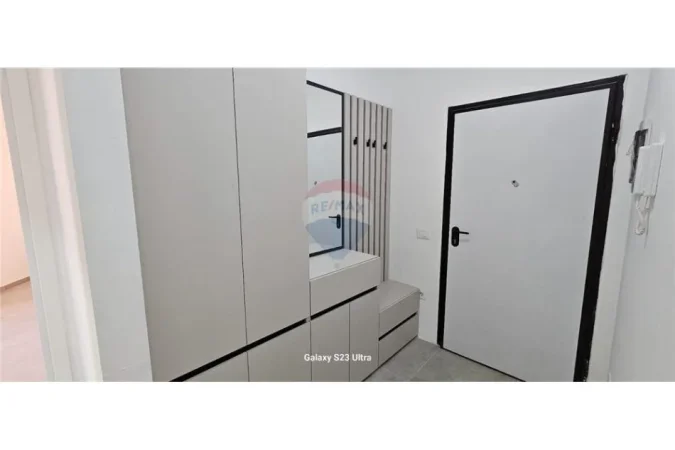 Tirane, jepet me qera apartament 2+1 , 104 m² 650 € (ish fusha e aviacionit)
