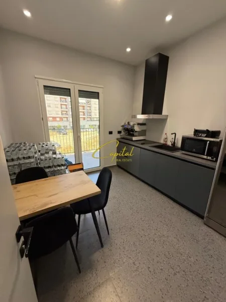 Tirane, shitet apartament 2+1 Kati 1, 137 m² 450.000 € (ASTIR)