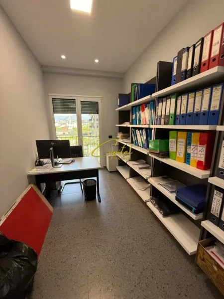 Tirane, shitet apartament 2+1 Kati 1, 137 m² 450.000 € (ASTIR)