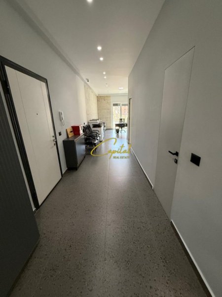 Tirane, shitet apartament 2+1 Kati 1, 137 m² 450.000 € (ASTIR)