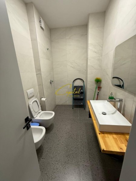 Tirane, shitet apartament 2+1 Kati 1, 137 m² 450.000 € (ASTIR)