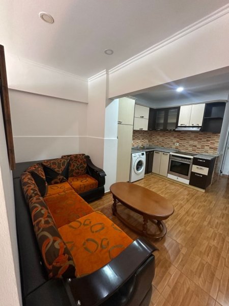 Tirane, shitet apartament 1+1 Kati 2, 50 m² 69.000 € (laprake)